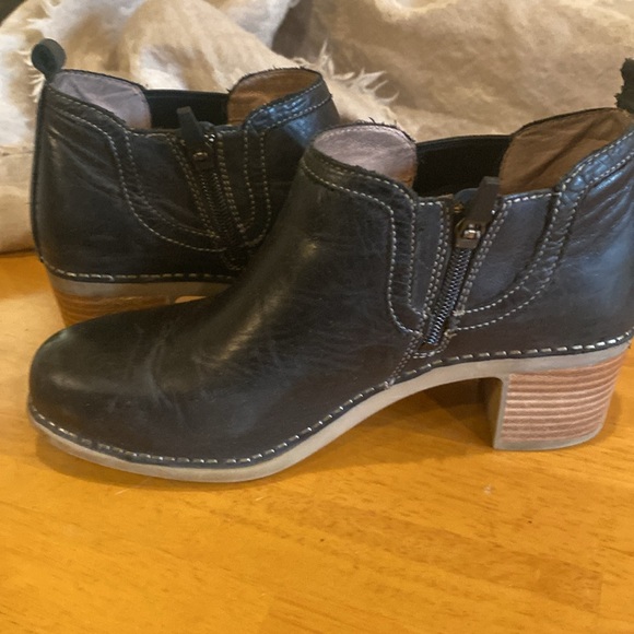 Dansko ankle boots - Picture 3 of 3
